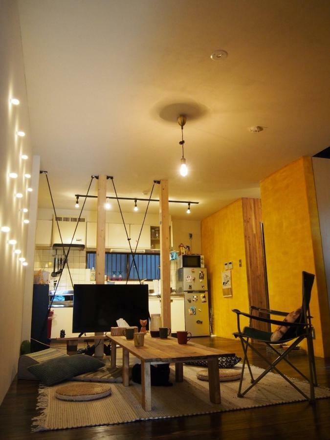 Mad Cat & Bar Albergue